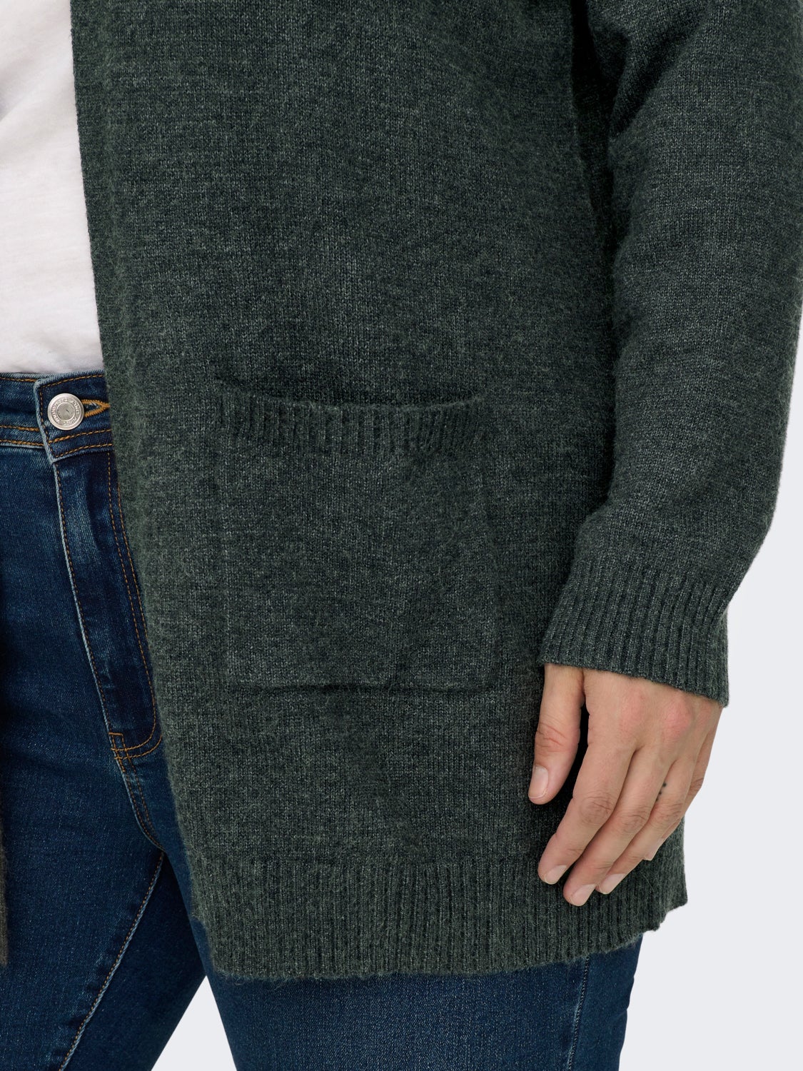 Curvy open Knitted Cardigan