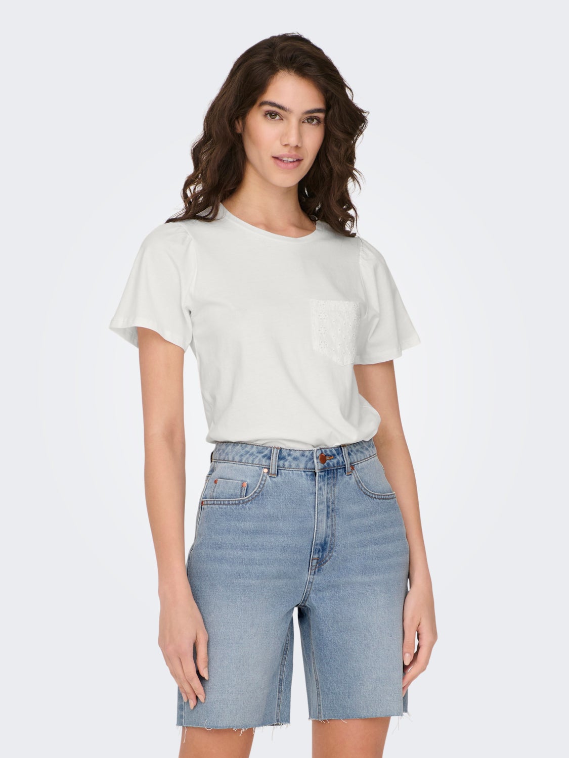 O-neck top with anglaise chest pocket