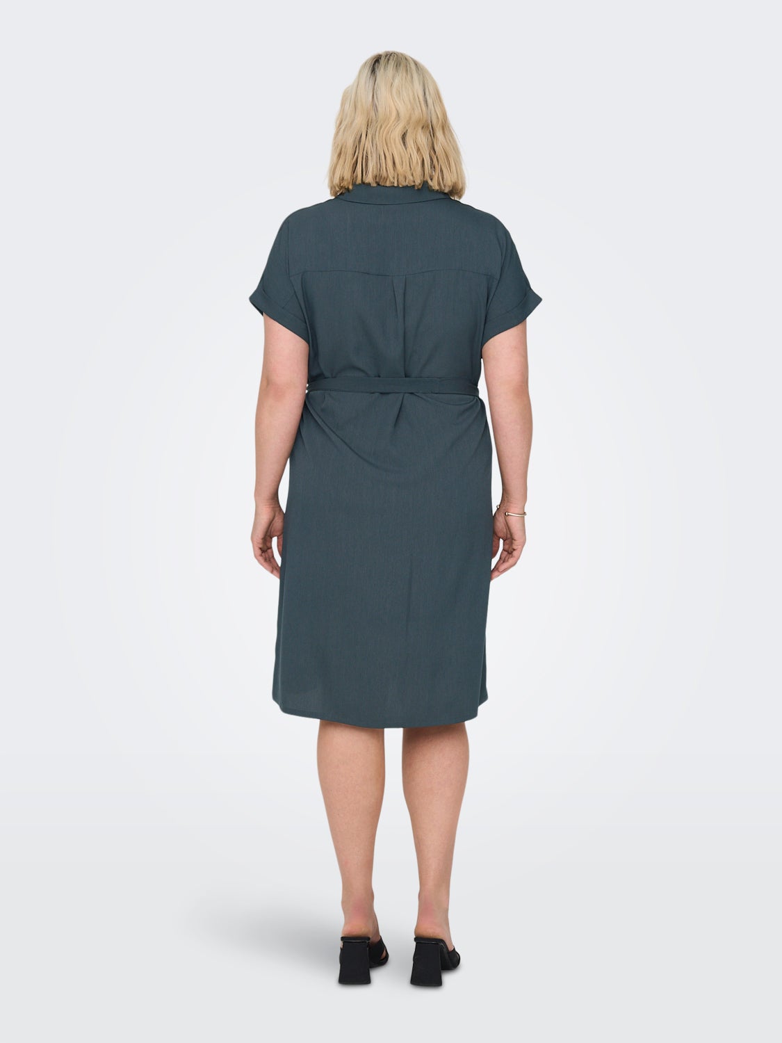 Curvy tie belt Shirt dress