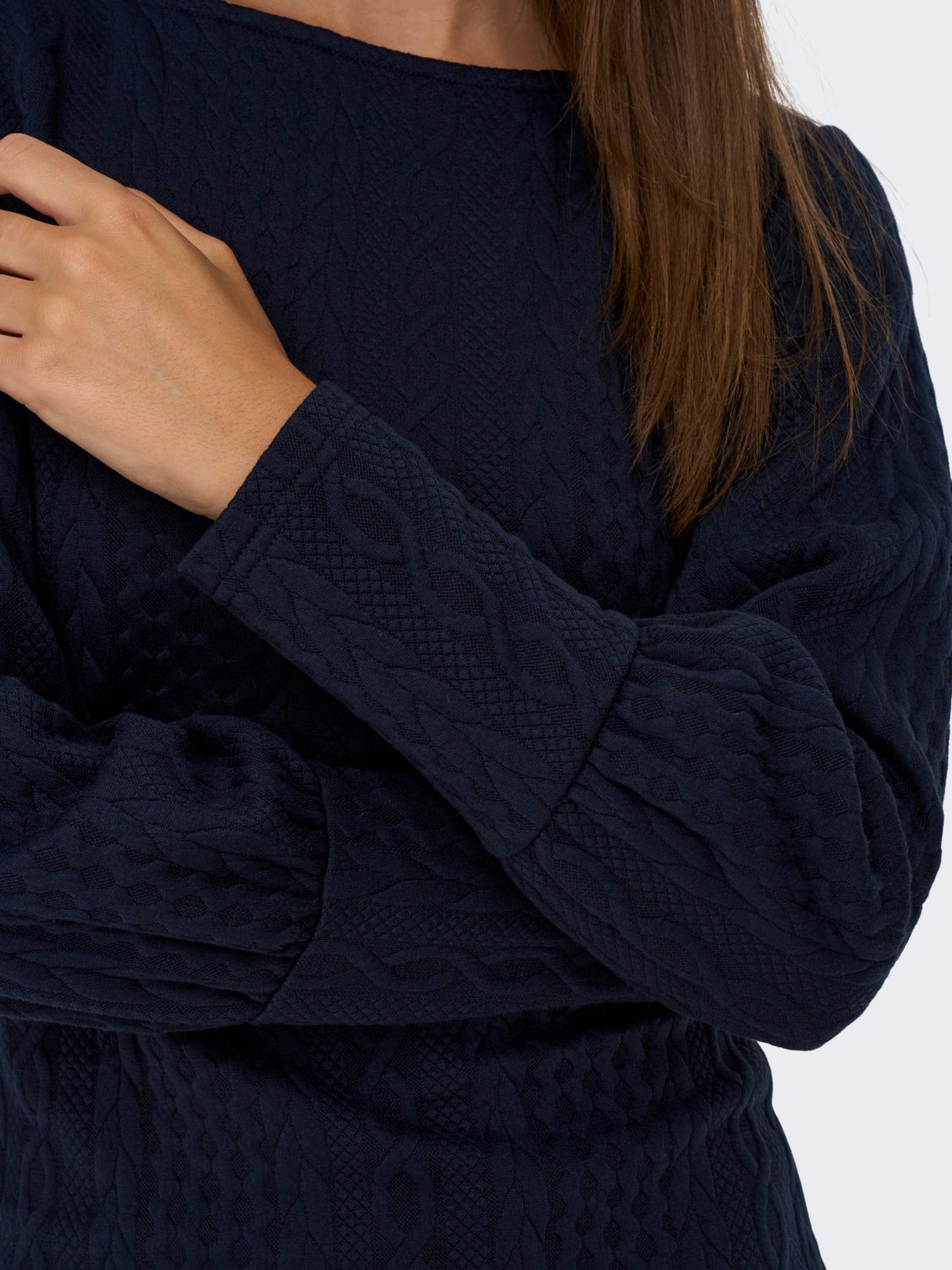 MINI O-NECK DRESS WITH LONG SLEEVES