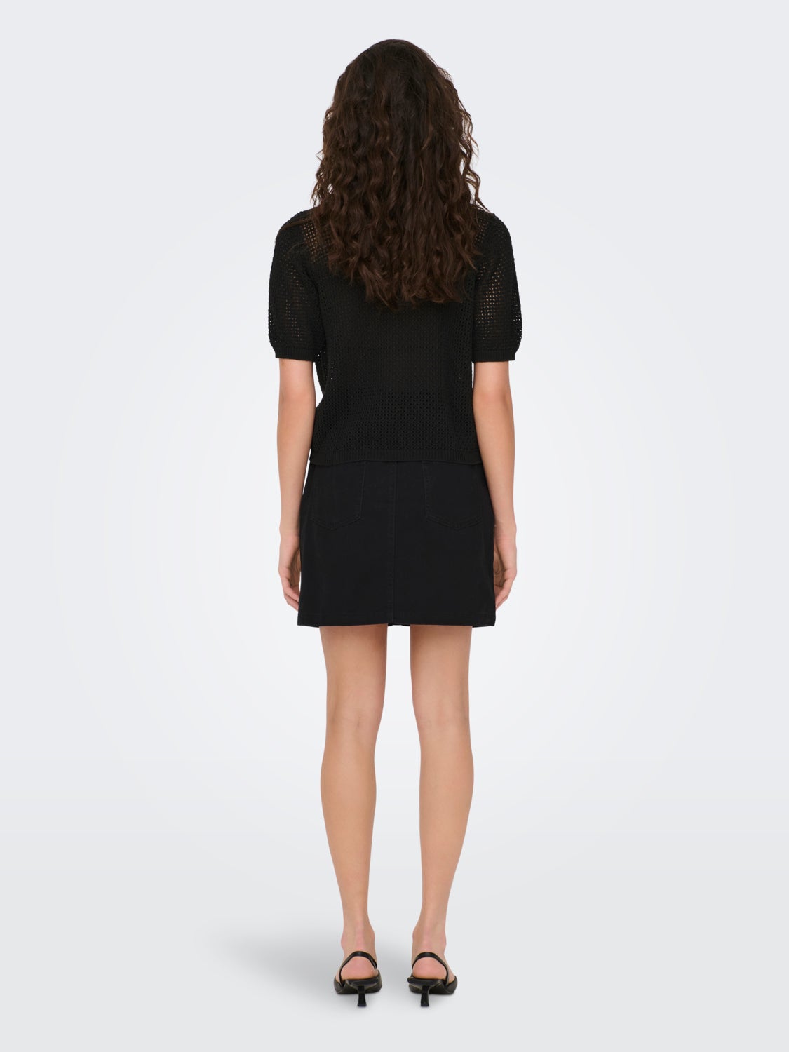 Knitted cardigan with knot detail