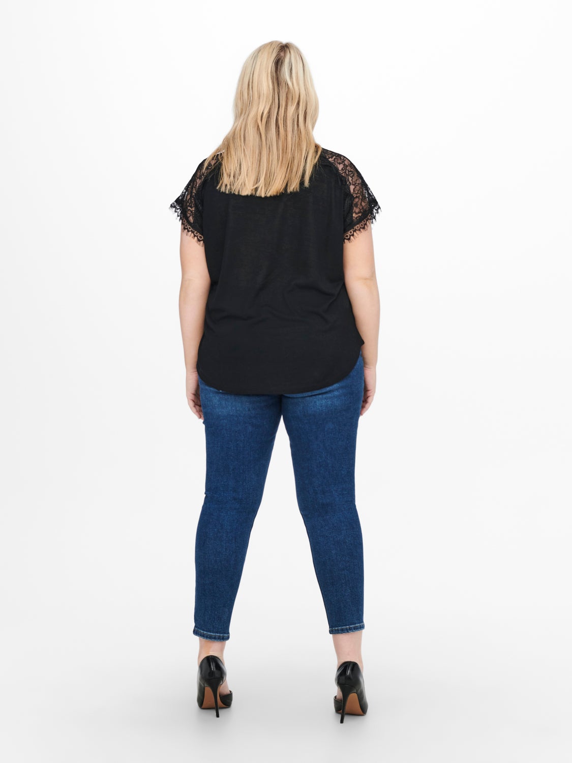 Curvy lace detail Top