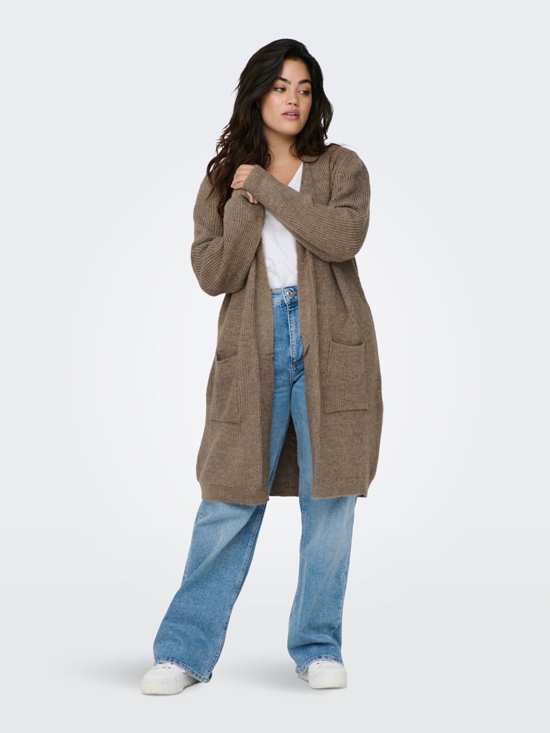 Curvy long knitted cardigan