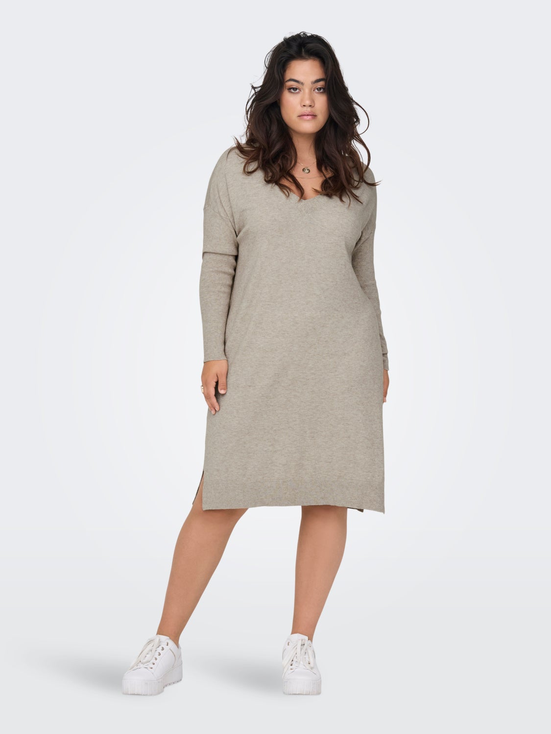 Curvy v-neck knitted dress