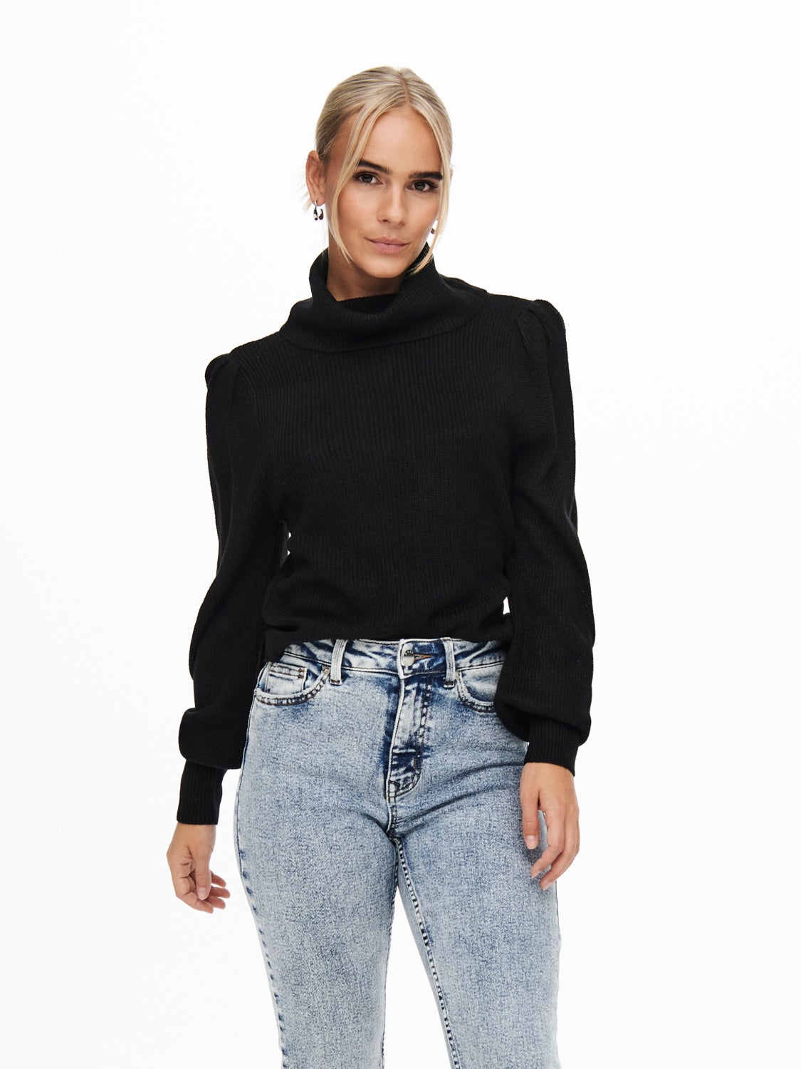 Rollneck Knitted Pullover