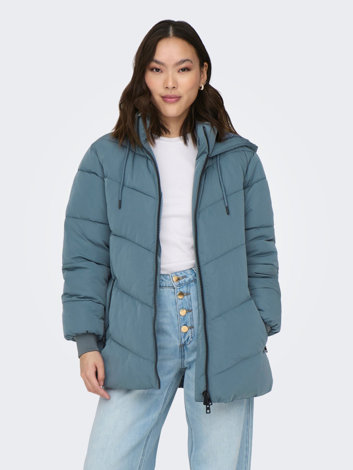 Short puffer jacket