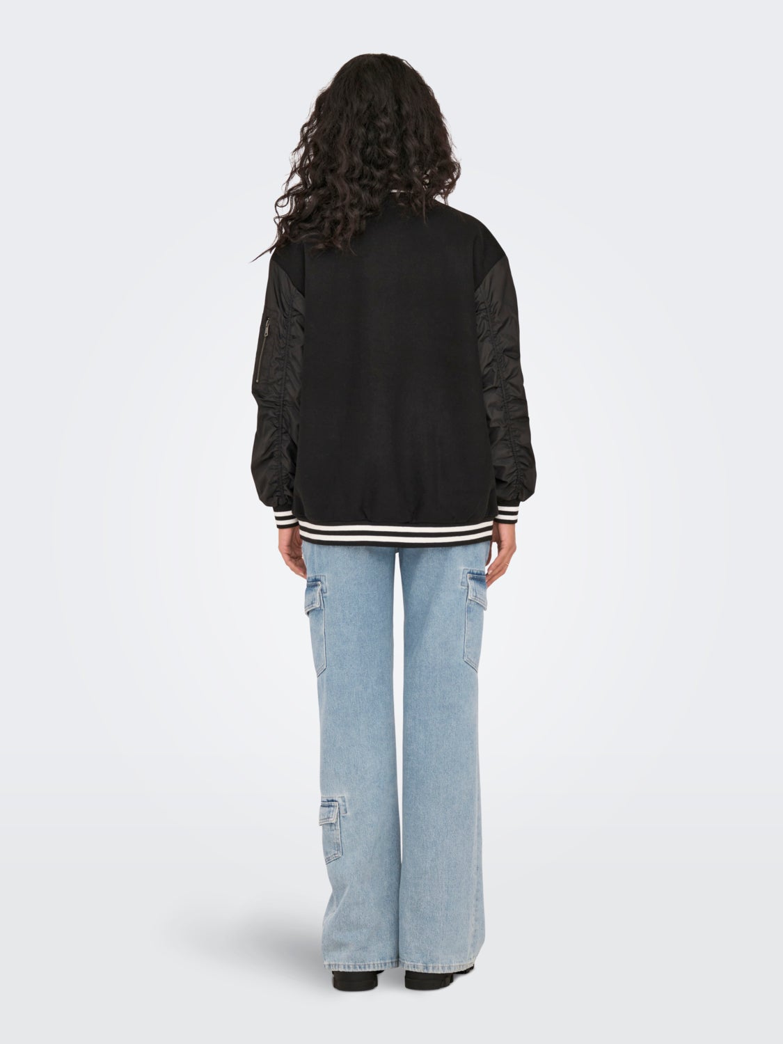 O-Neck Ribbed cuffs Otw Bomber