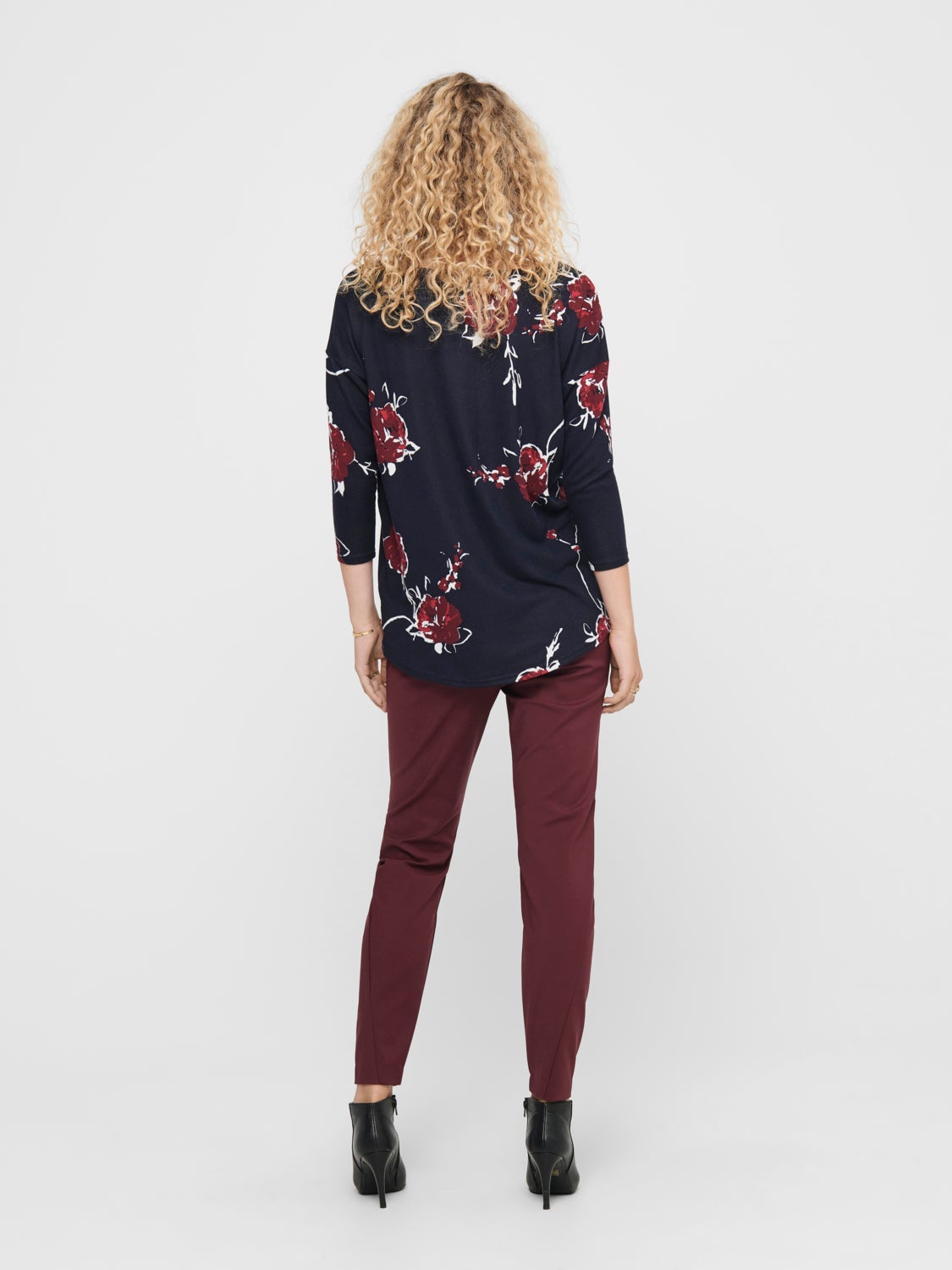 Printed 3/4 sleeved top