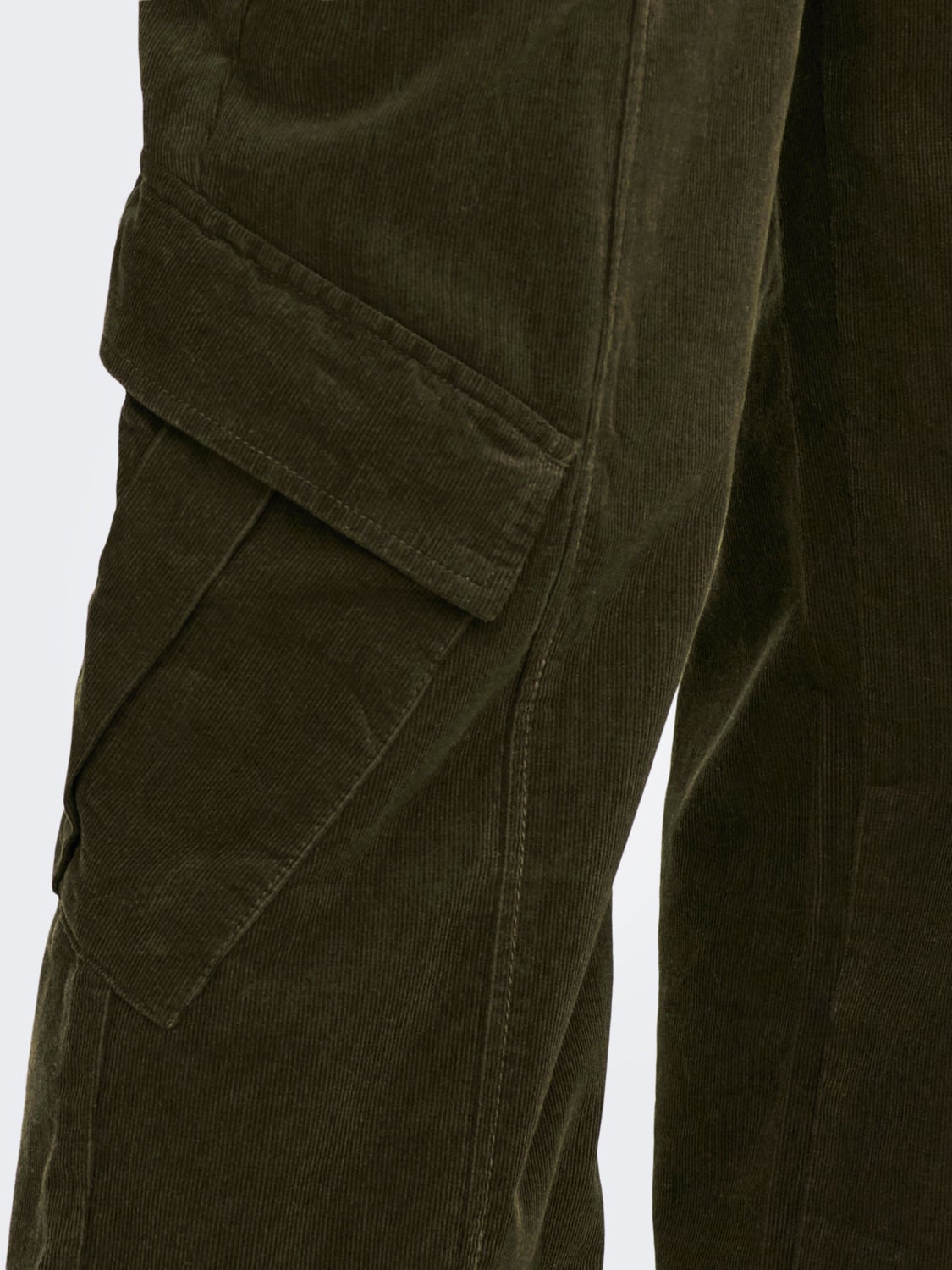 Wide Leg Fit Trousers