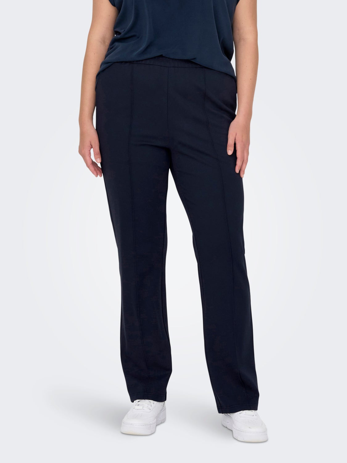 Curvy viscose trousers