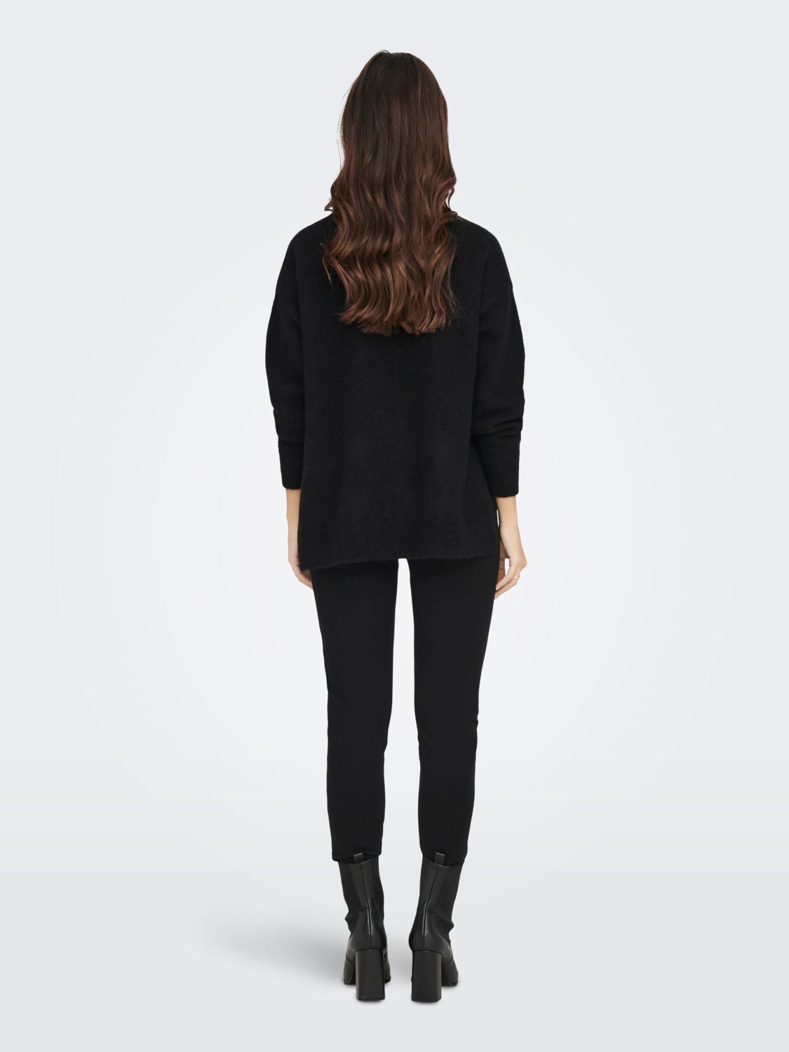 Solid colored Knitted Pullover