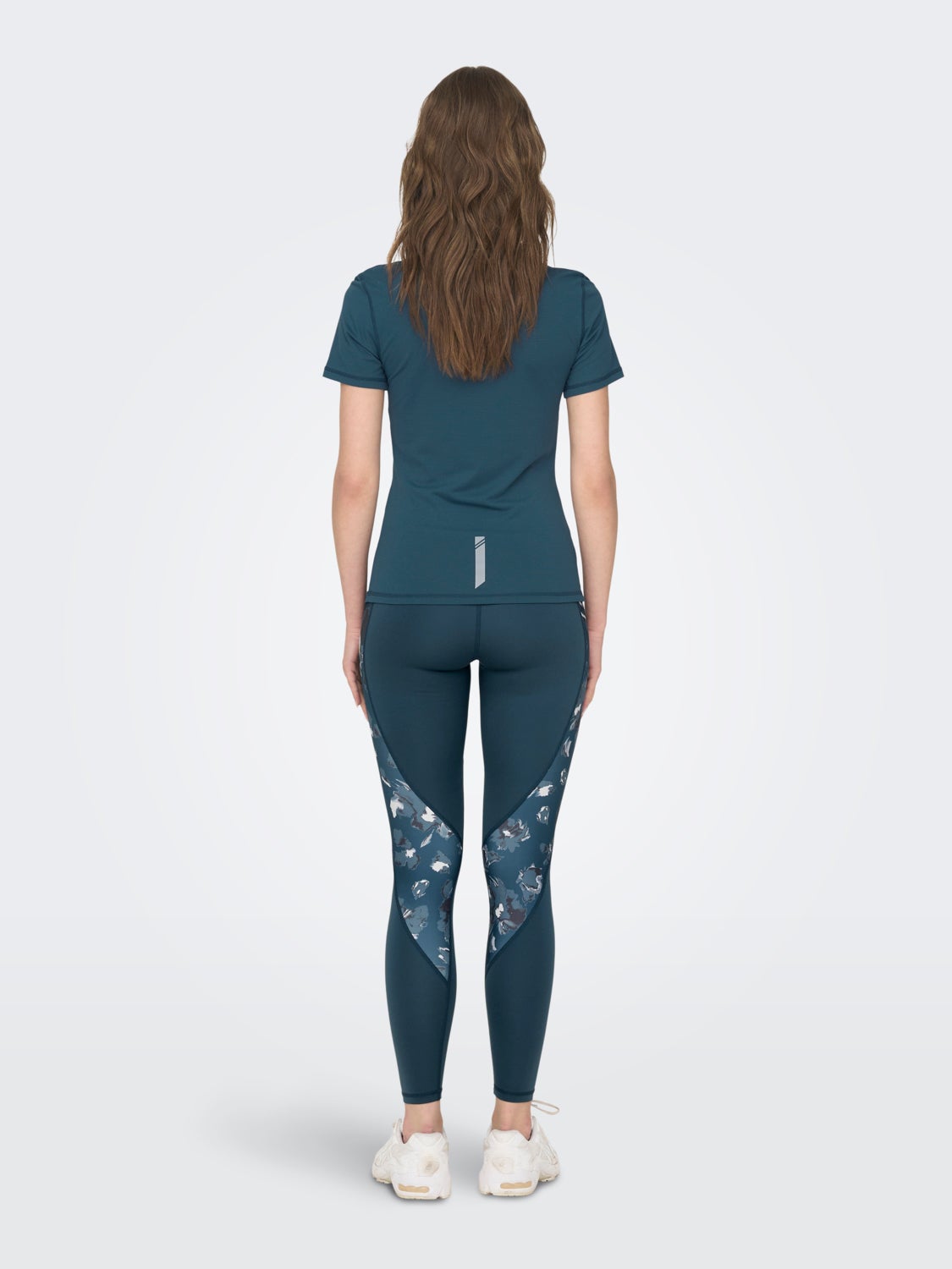 Solid colored Training Tee