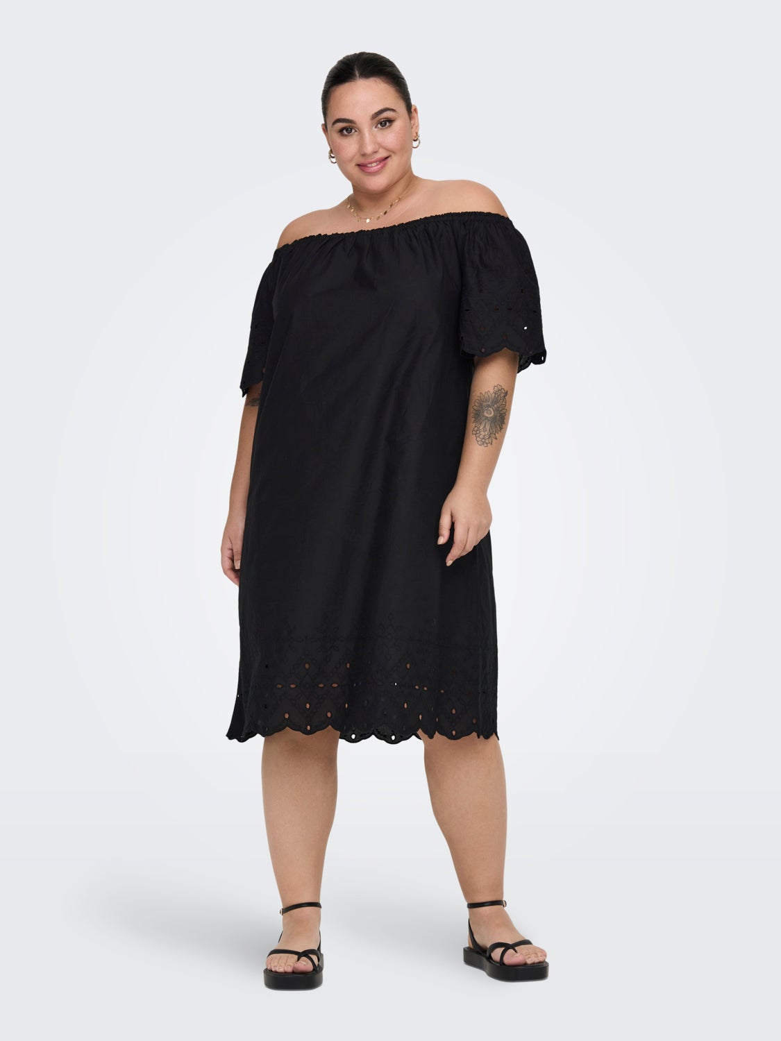 Curvy off-shoulder dress