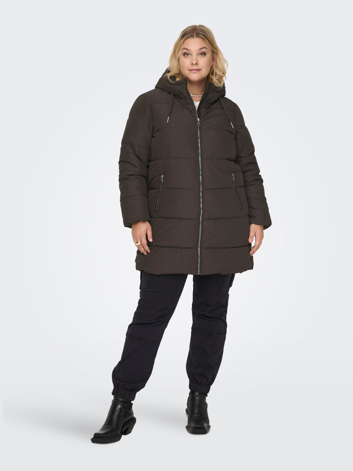 Curvy long puffer coat