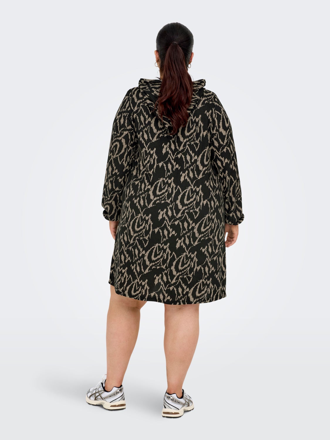 Curvy hoodie dress
