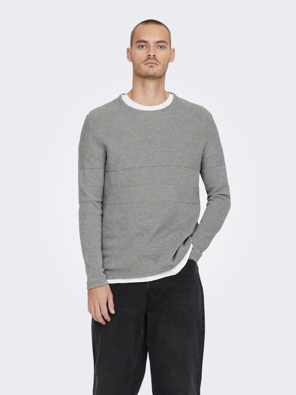 Round neck knitted Pullover
