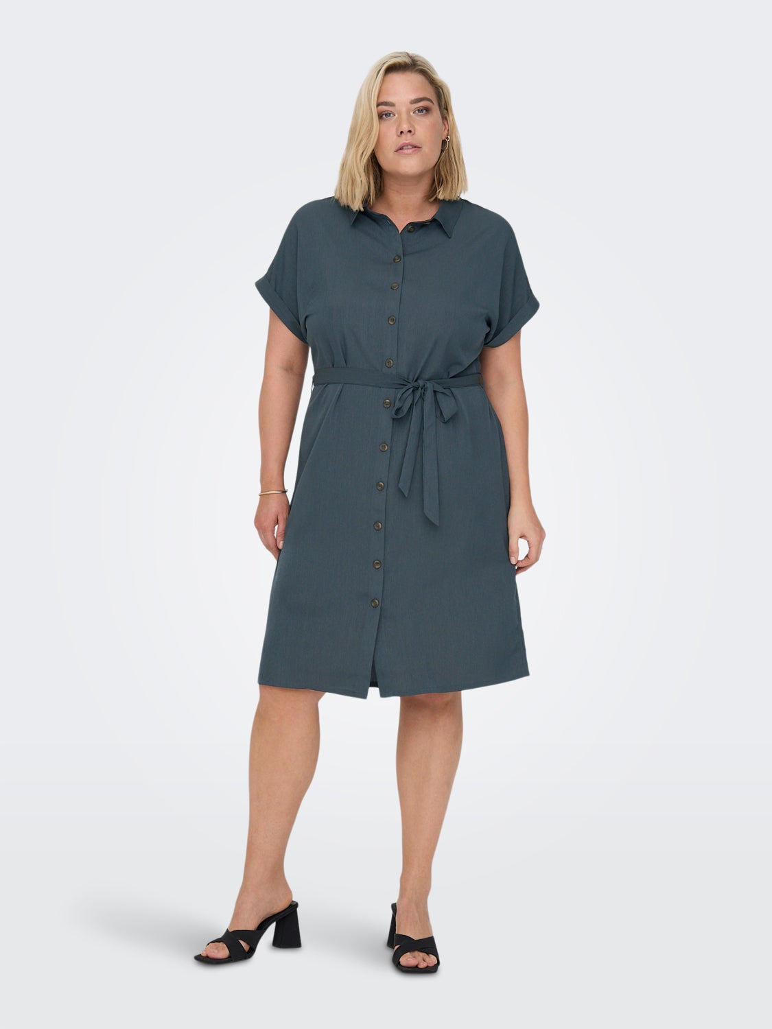 Curvy tie belt Shirt dress
