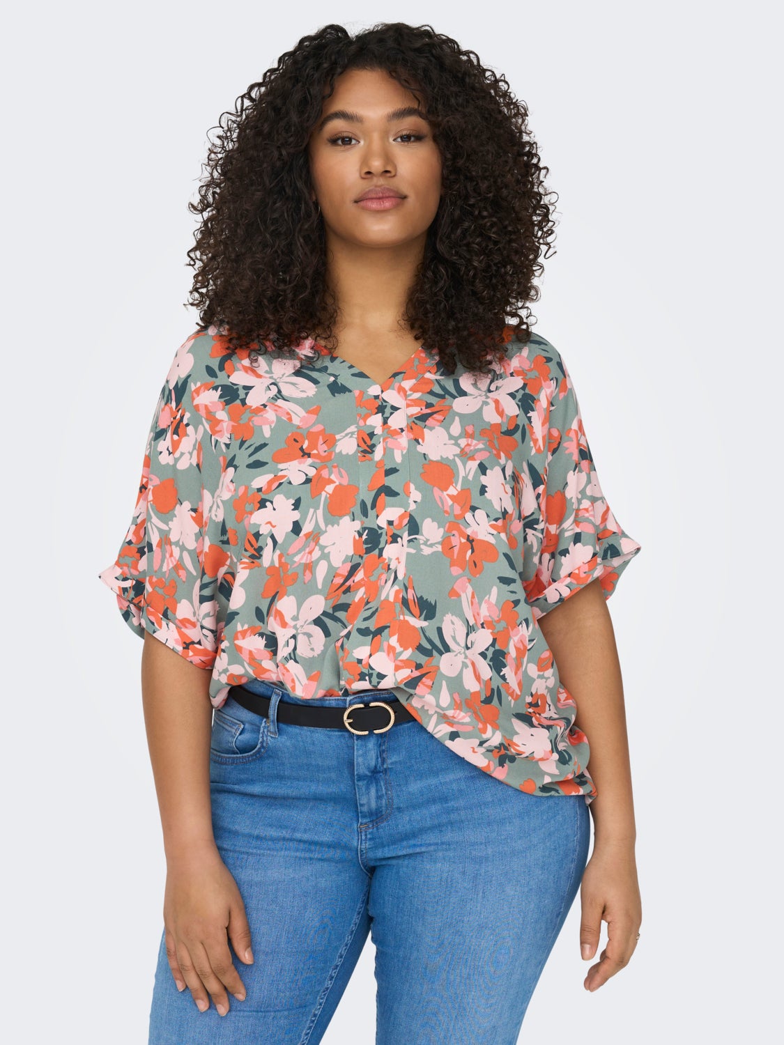 Curvy v-neck viscose top