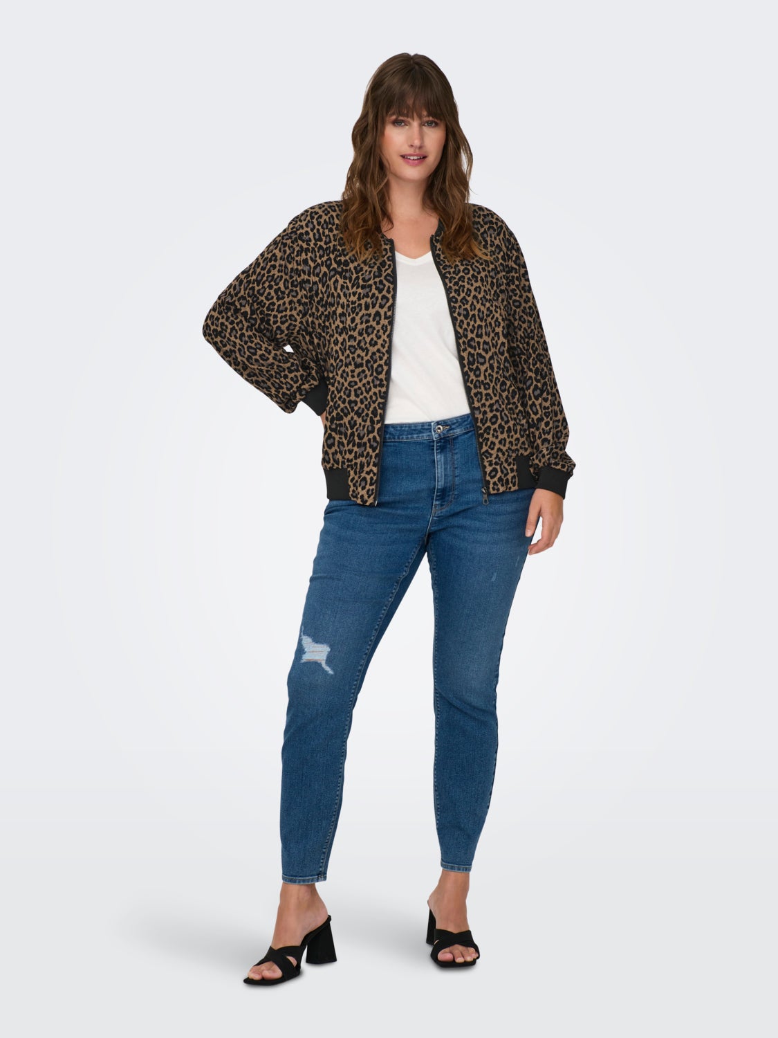 Curvy bomber jacket