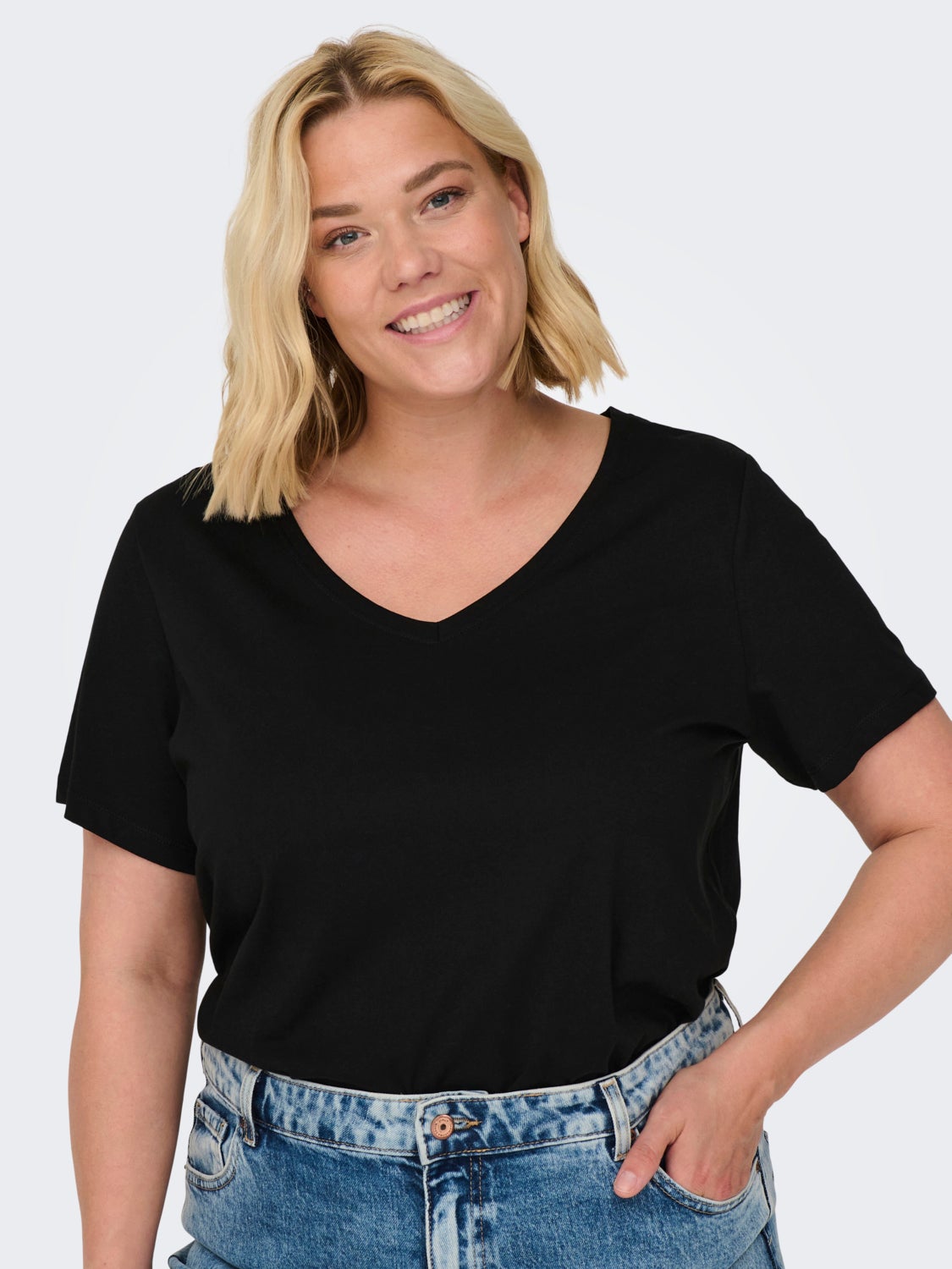 Curvy V-neck t-shirt