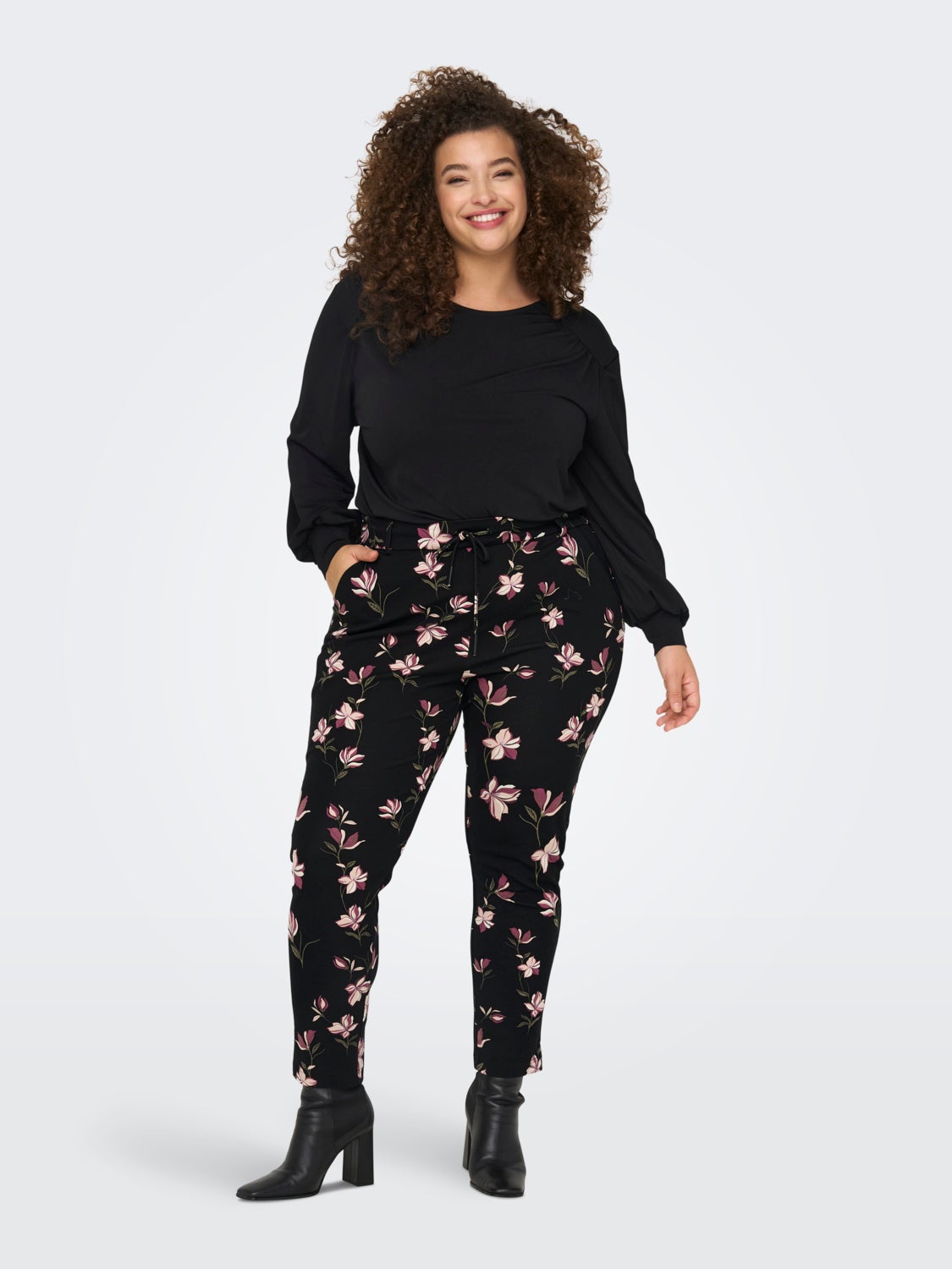 Curvy patterned classic Trousers