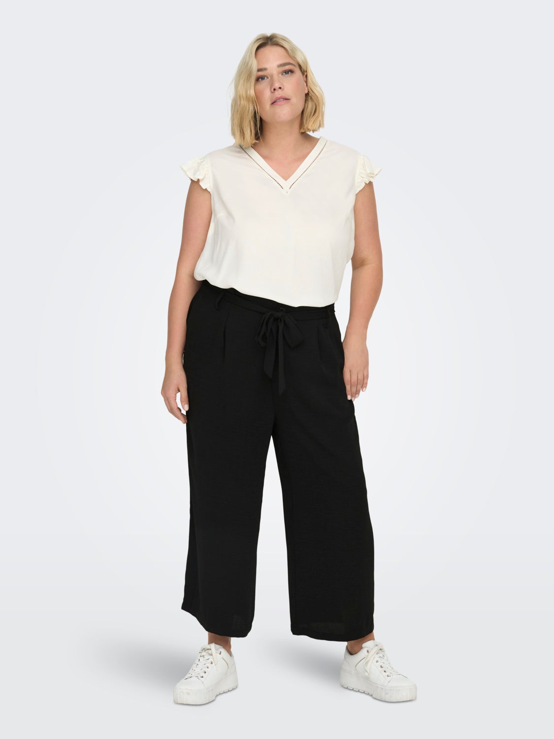 Curvy wide Leg Pants With Belt