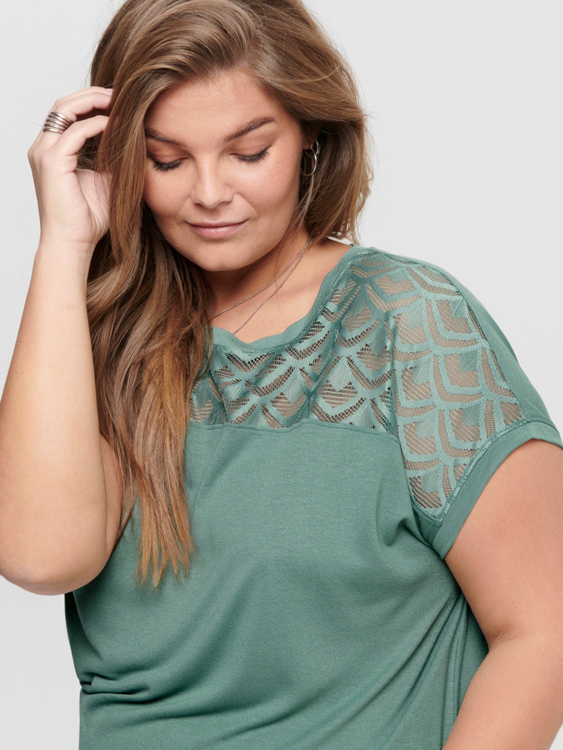 Curvy lace detail Top