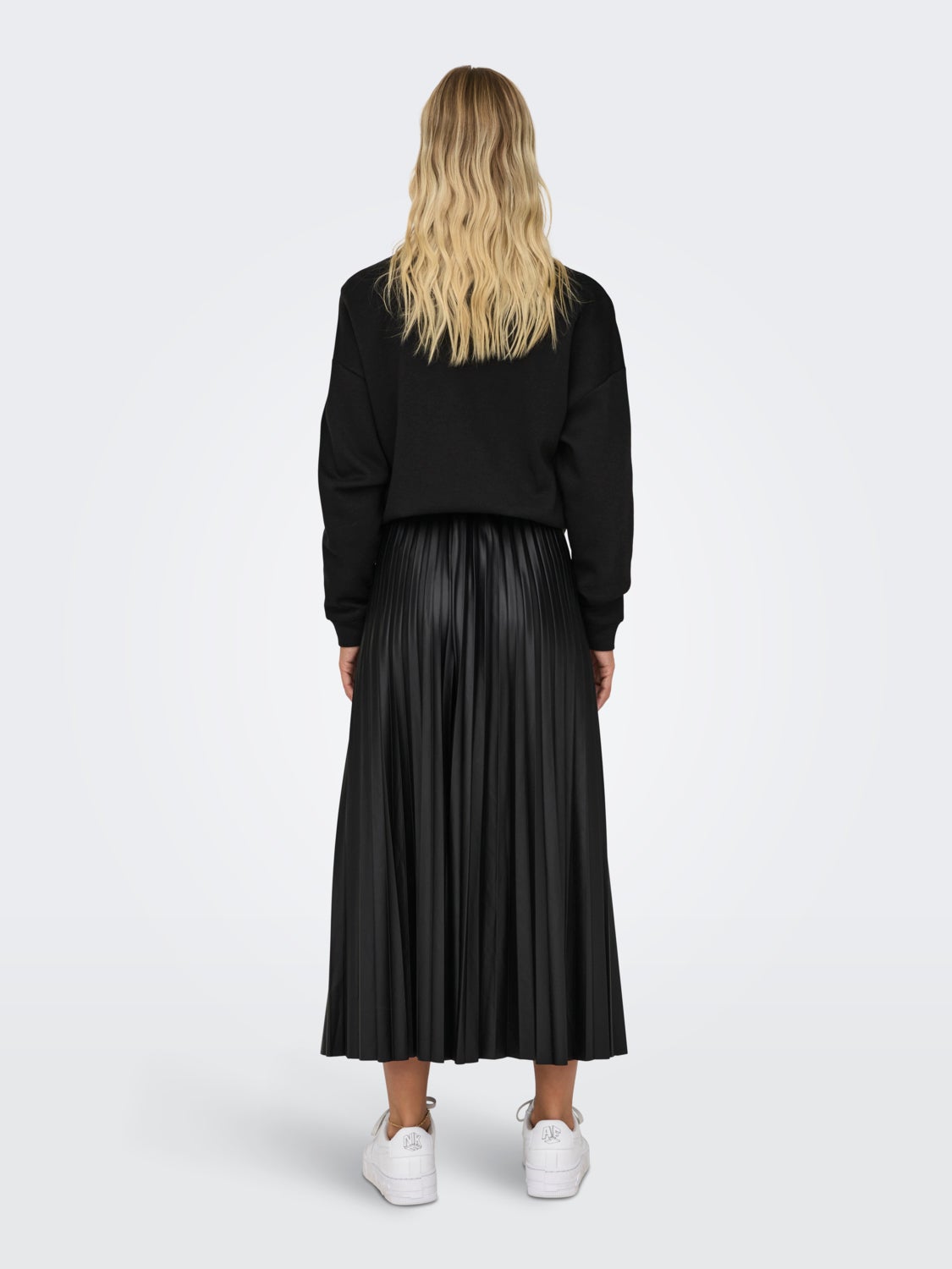 Maxi coated skirt