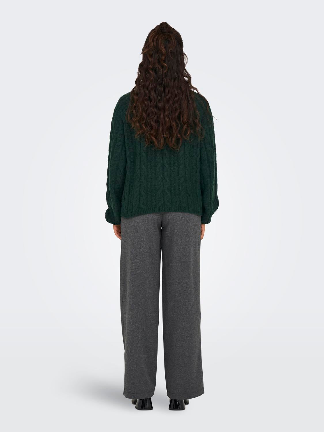 Knit sweat with high neck
