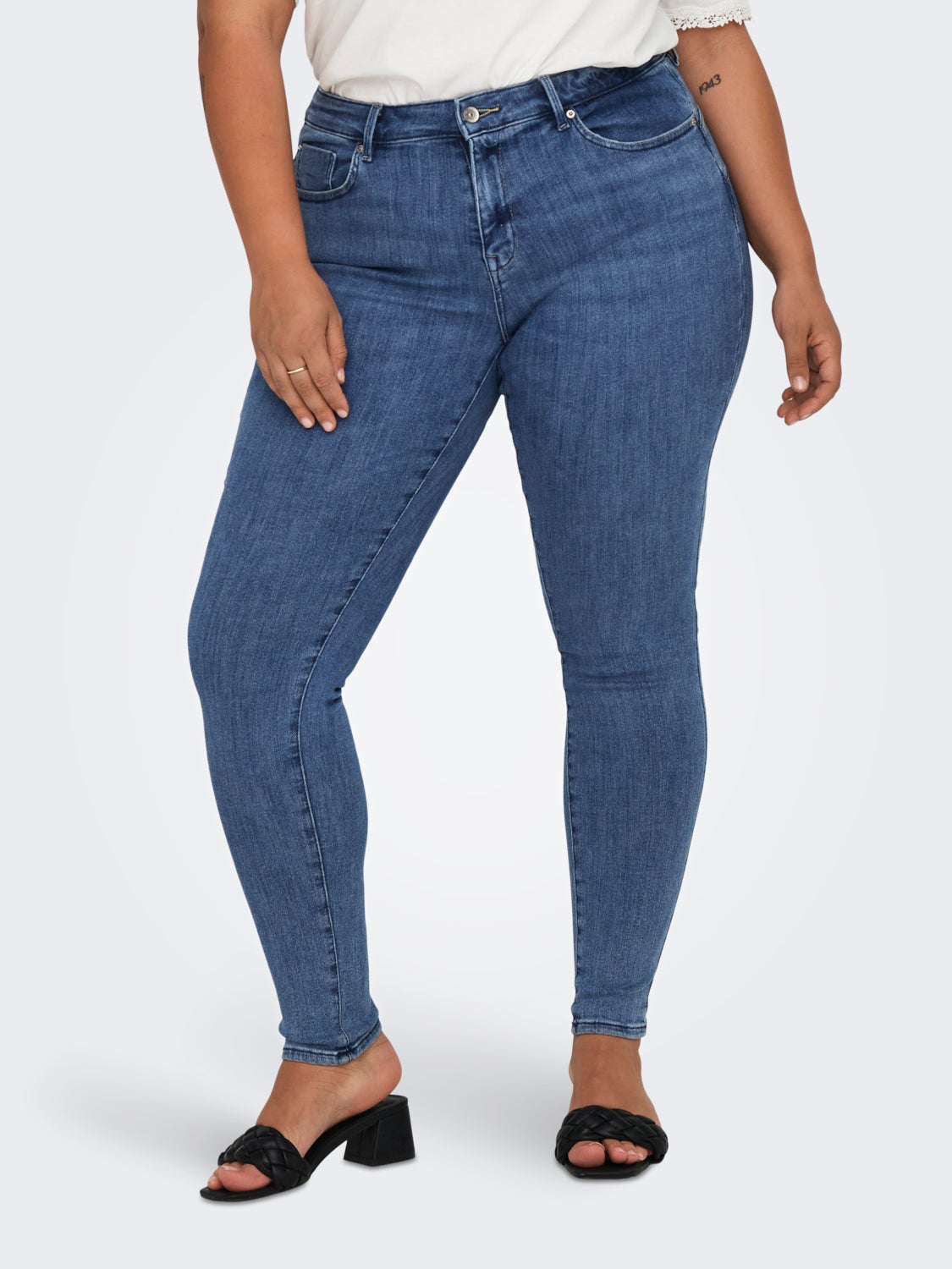 Skinny Fit Mid waist Jeans
