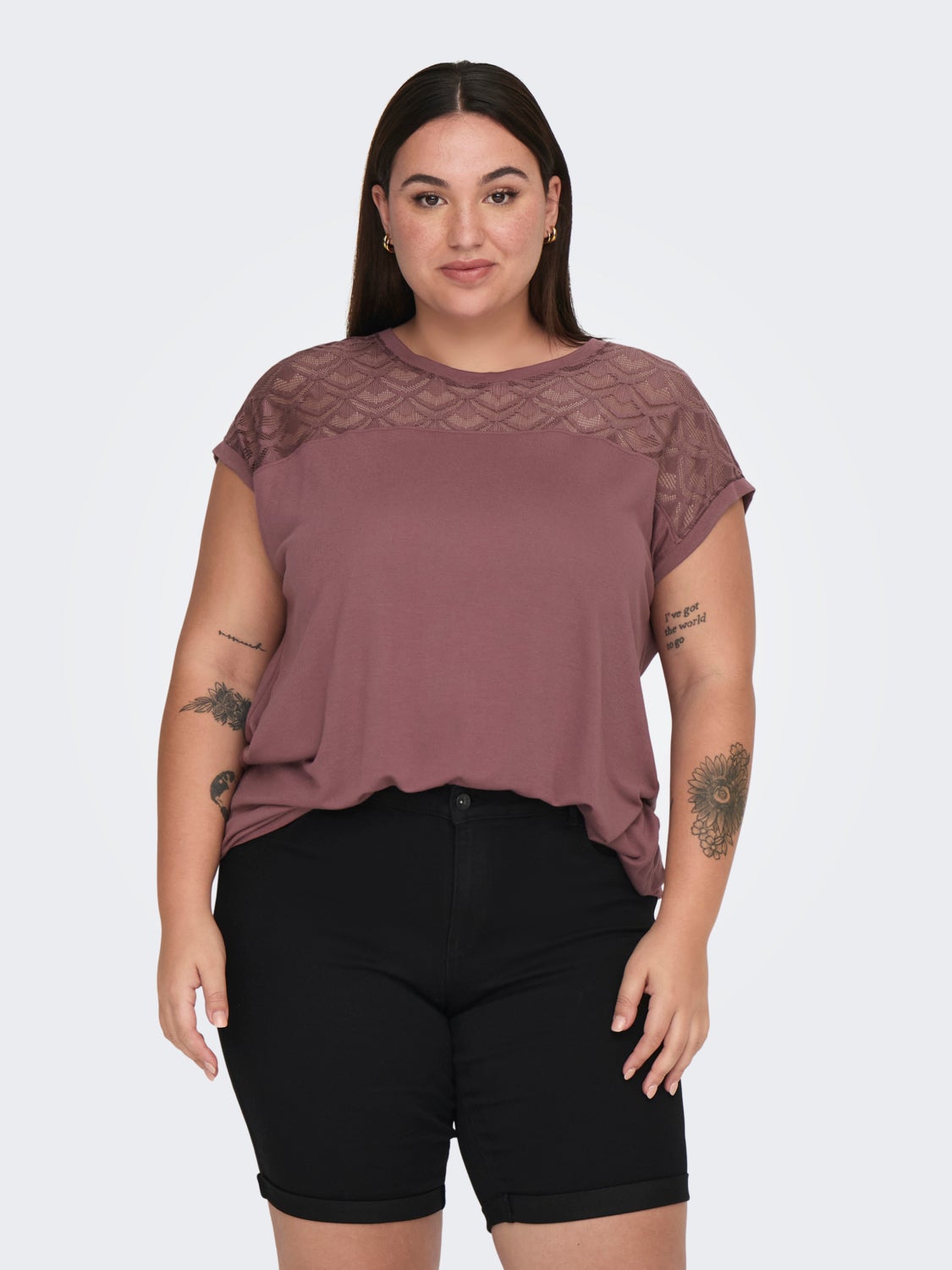 Curvy lace detail Top