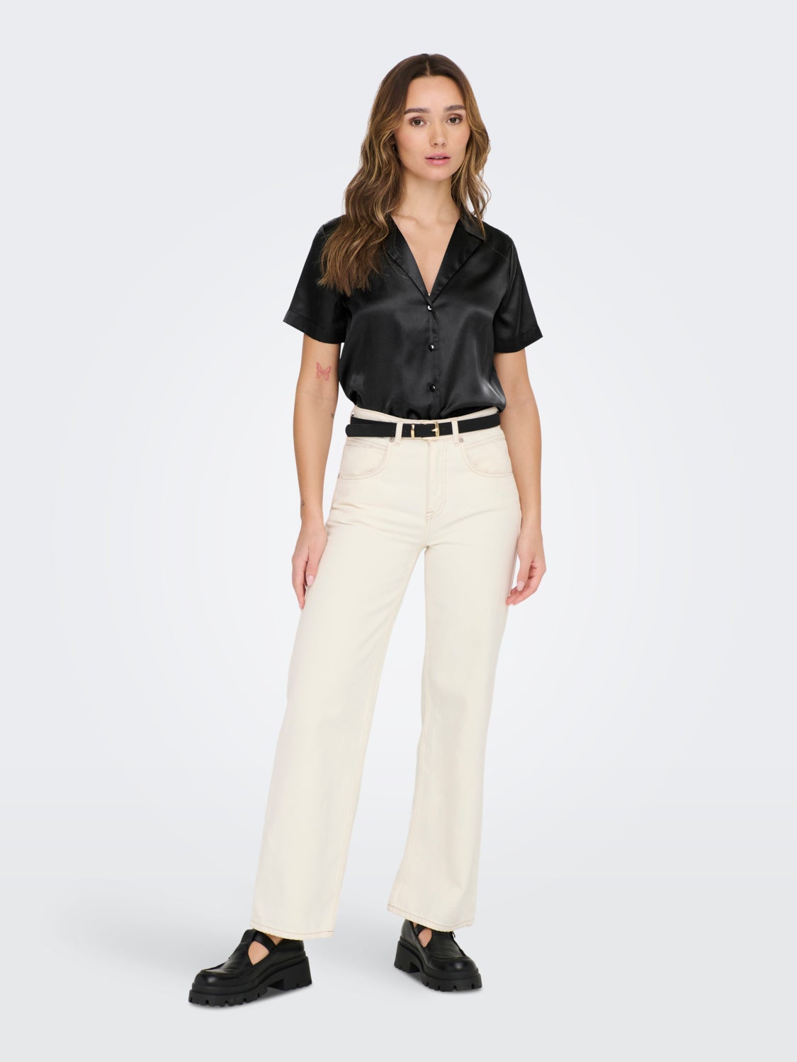 Short sleeve sateen shirt