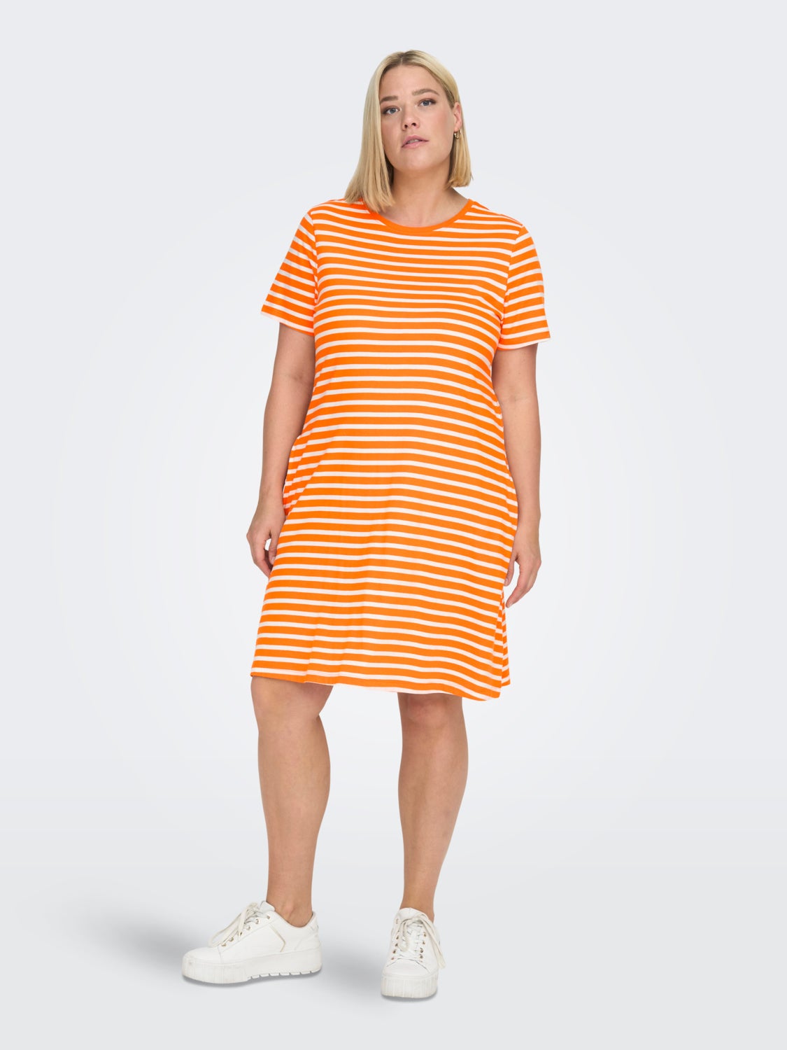 Curvy striped cotton dress