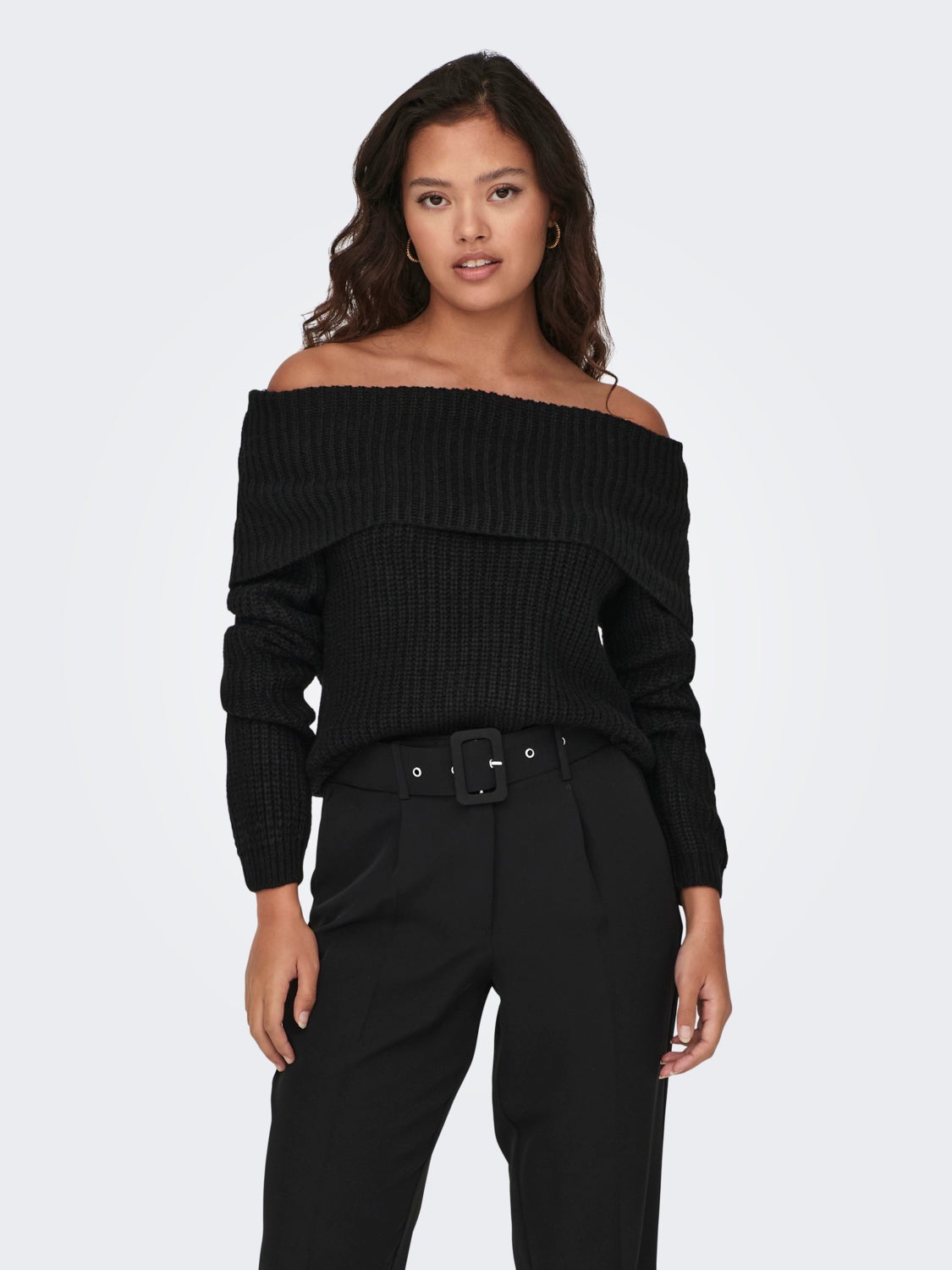 Off shoulder knitted pullover