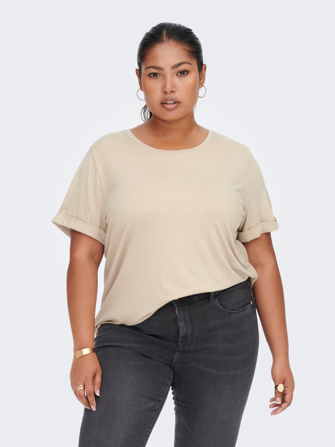 Curvy solid colored T-shirt