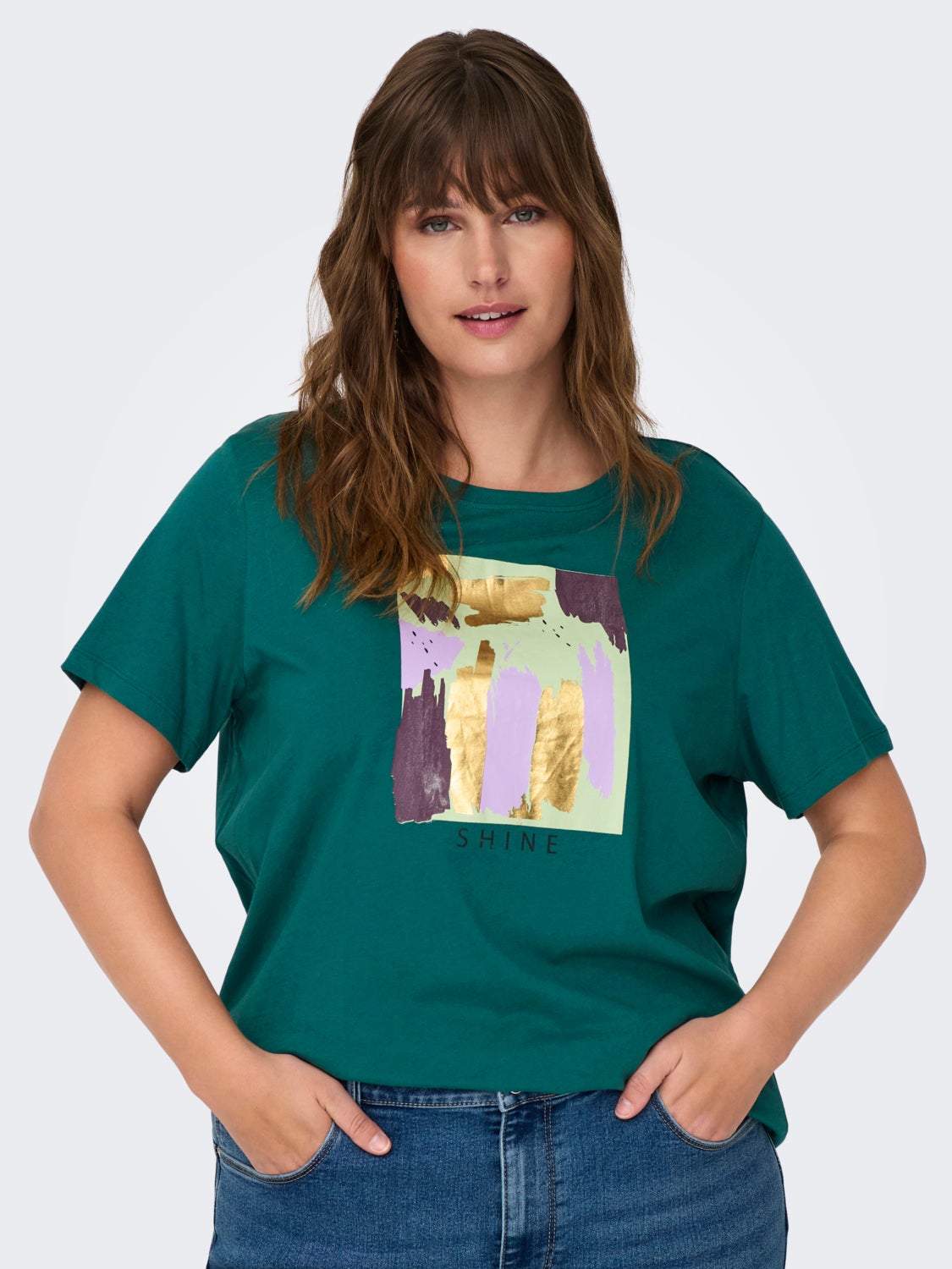 Curvy o-neck t-shirt with