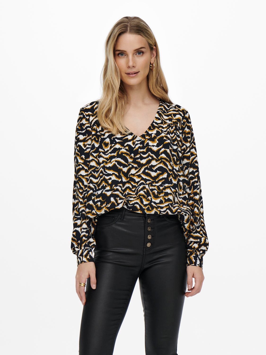 V-neck Long Sleeved Top