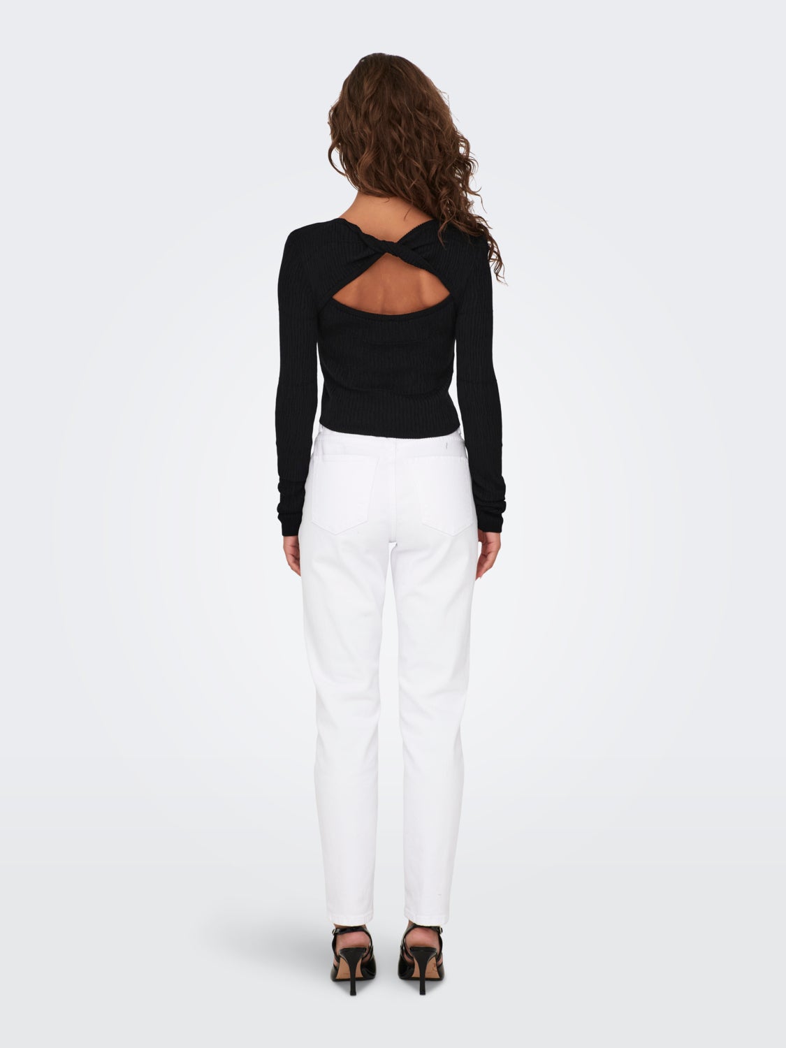 CROPPED O-NECK TOP WITH LONG SLEVES