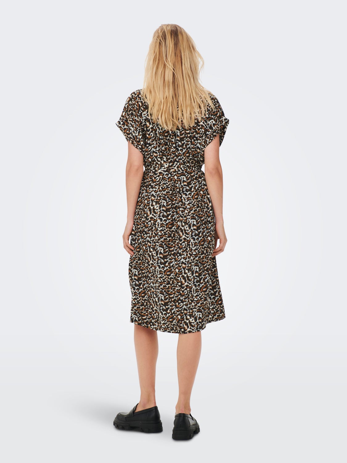 Short sleeved Shirt dress