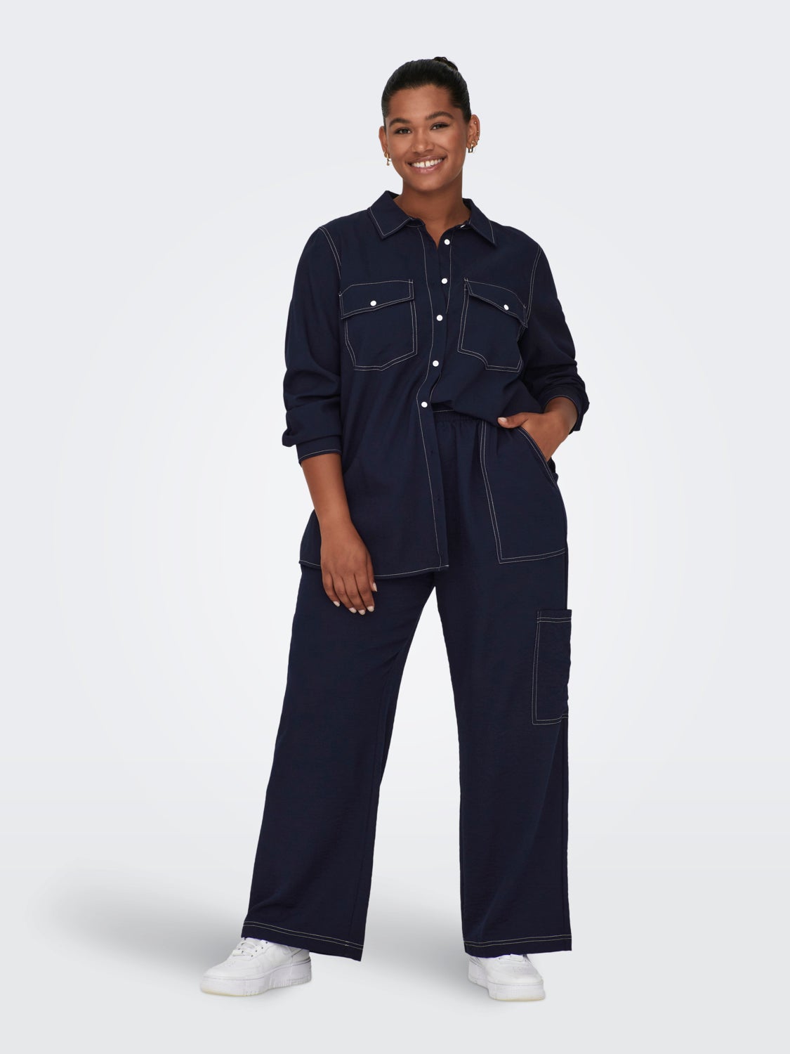 Curvy long sleeve shirt