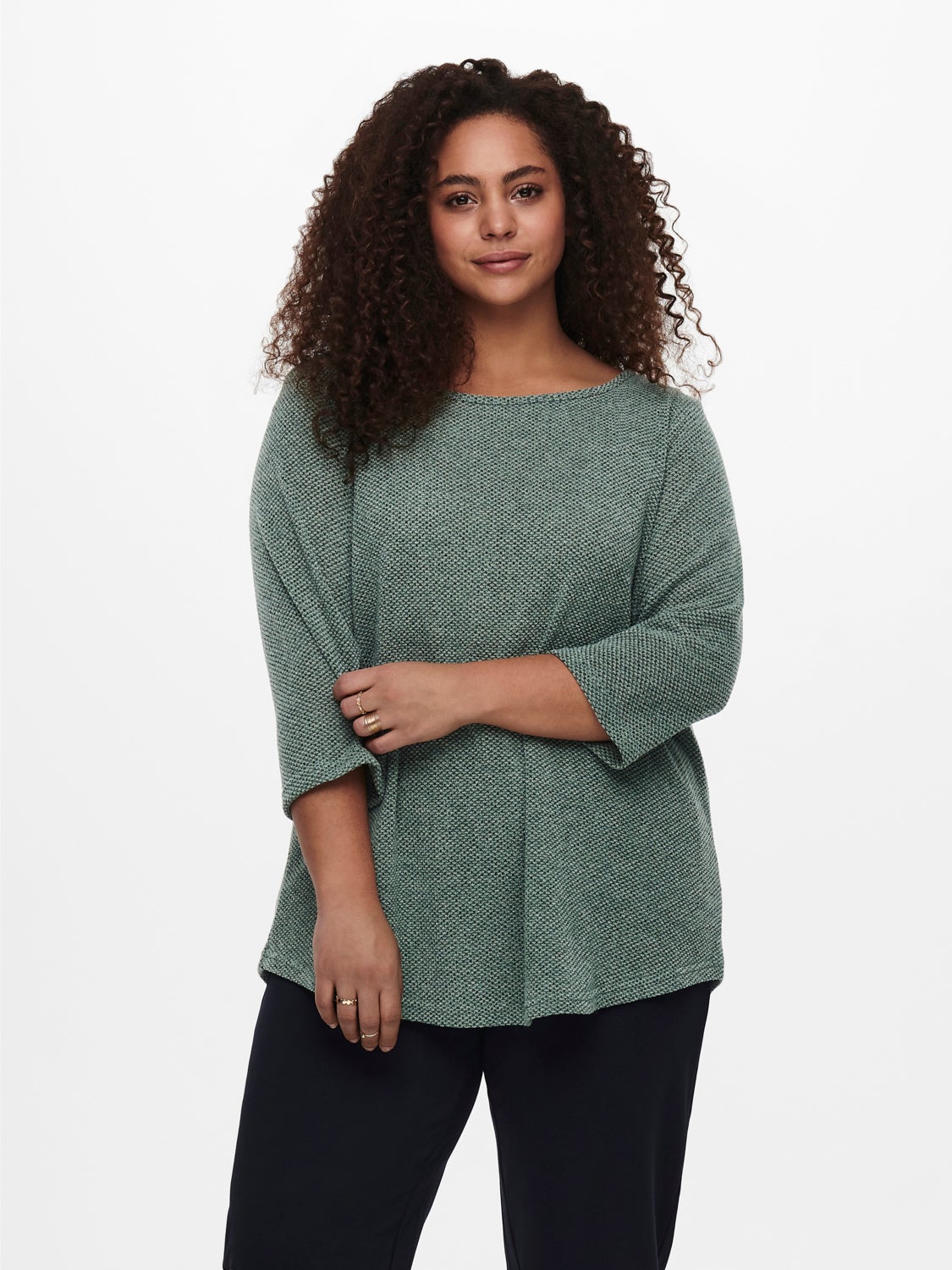 Curvy solid colored 3/4 sleeved top