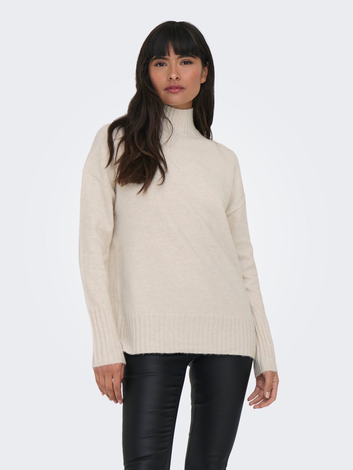 Knit sweat with high neck