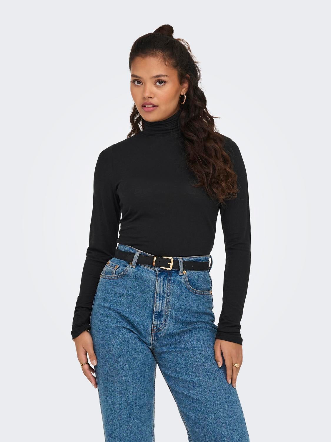 Basic top with roll neck