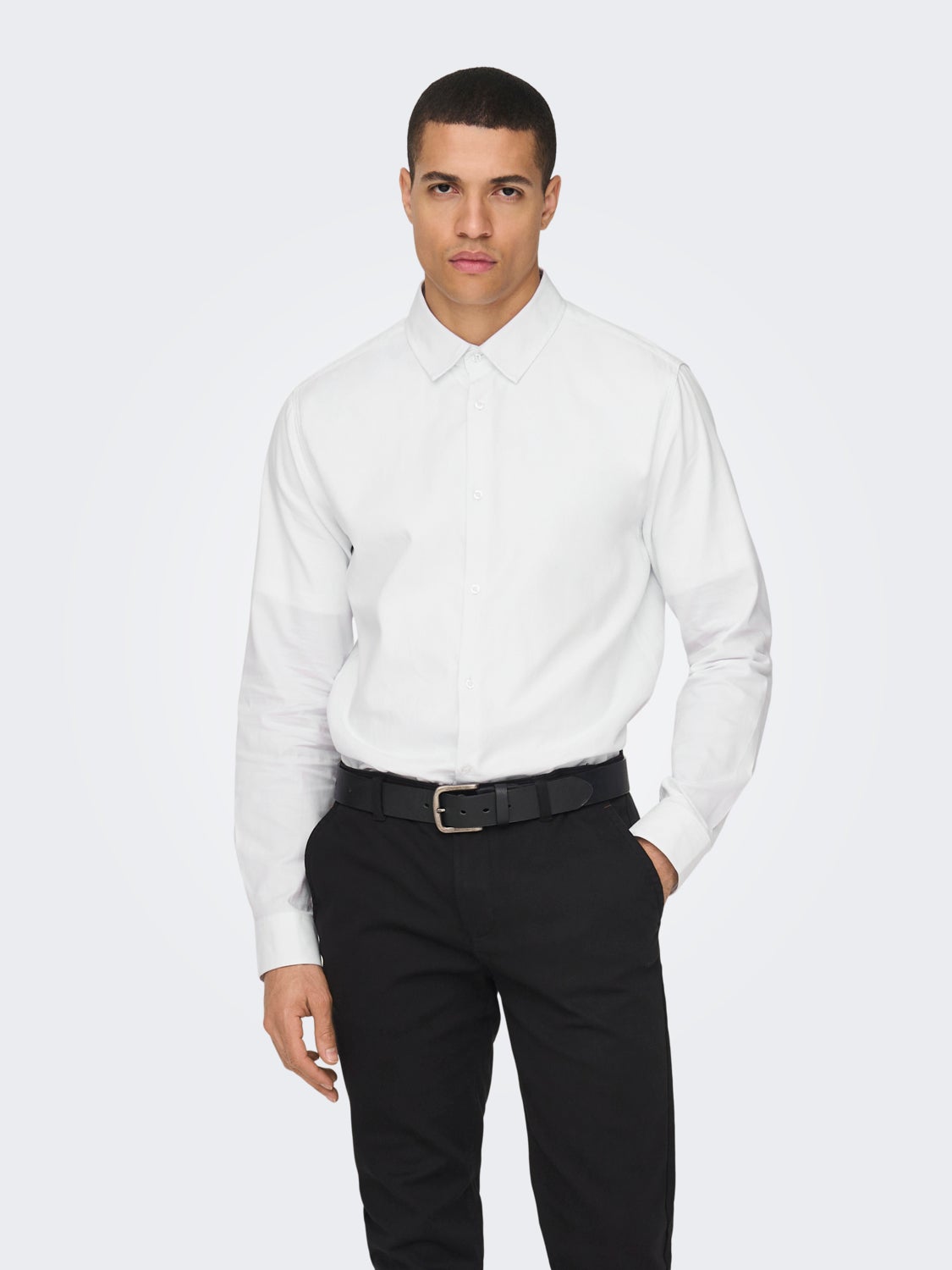 Classic slim fit shirt
