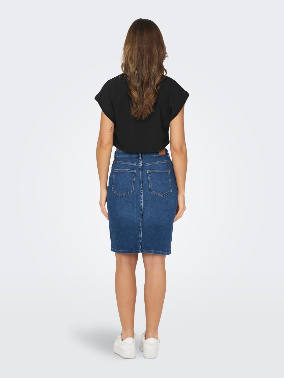 Cropped Top With Knot Detail