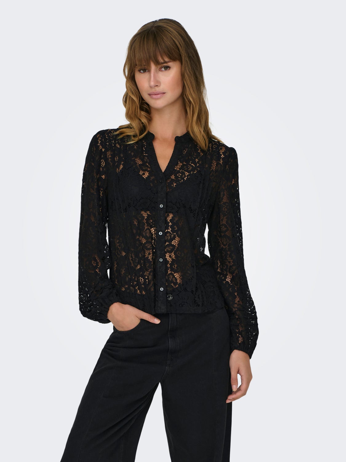 V-neck shirt with lace