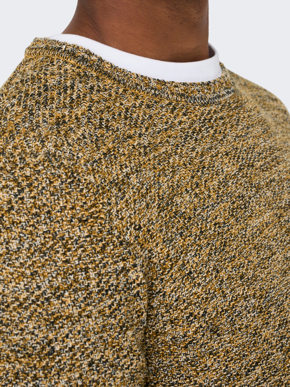 O-neck knitted pullover