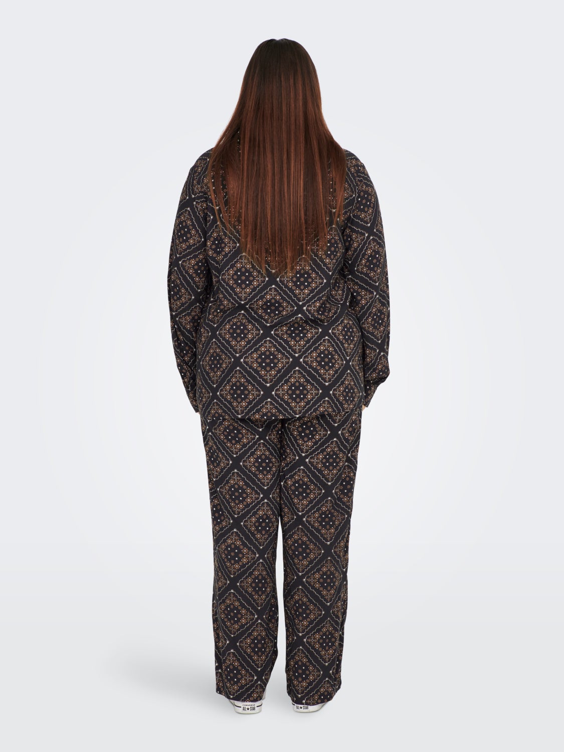 Curvy Patterned Shirt