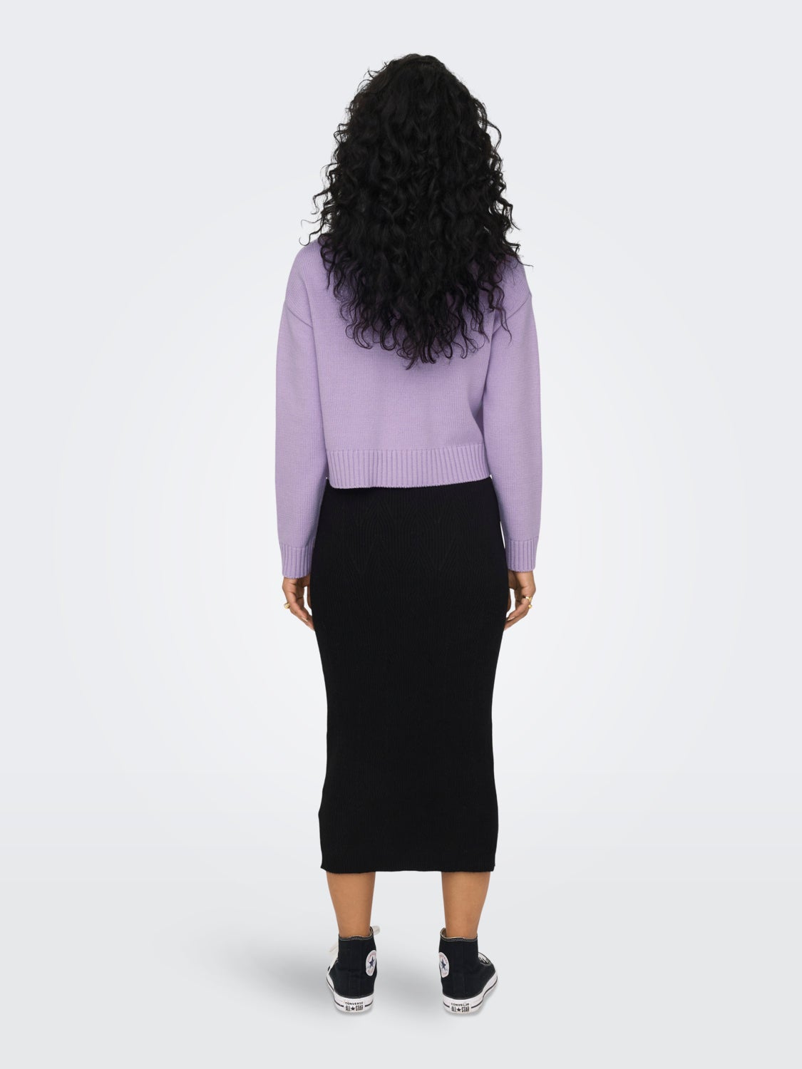 O-neck knitted pullover