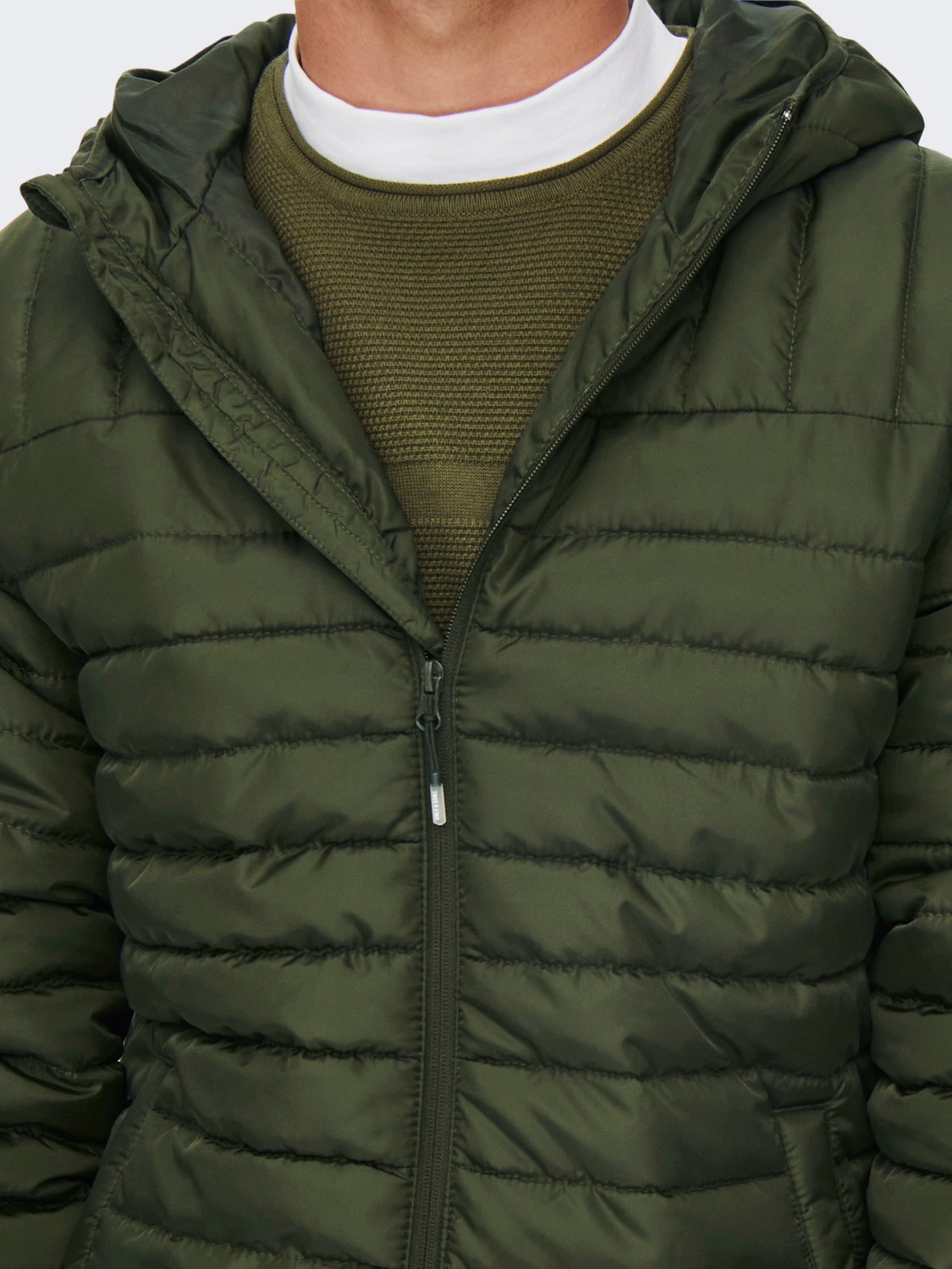 Quilted jacket with hood